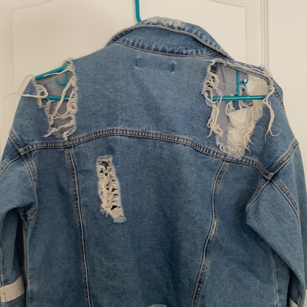 Jean jacket - Picture 10 of 11